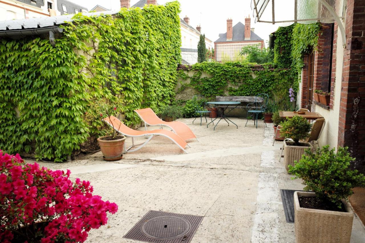 Les Crepinieres Bed & Breakfast Chartres Exterior photo